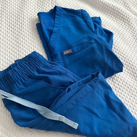 Figs scrubs Catarina one pocket and Zamora high waisted jogger - Picture 1 of 4